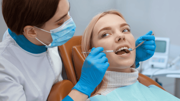 Dental Emergency Care in Pitampura – What to Do Before You Reach the Dentist