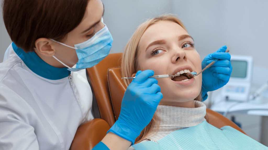 Dental Emergency Care in Pitampura – What to Do Before You Reach the Dentist