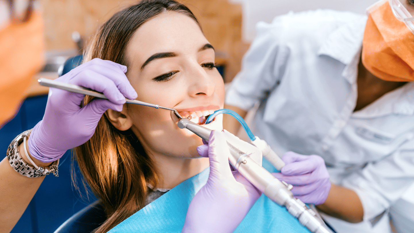 Pitampura Dental Clinic Near Me – How to Find the Right Dentist for Quick & Reliable Care