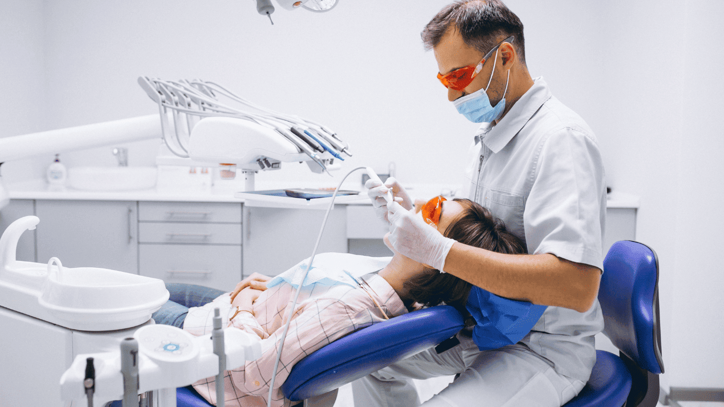 Best Dental Clinic in Pitampura Delhi | Top Dentist – Dr. Mallick Dental Centre