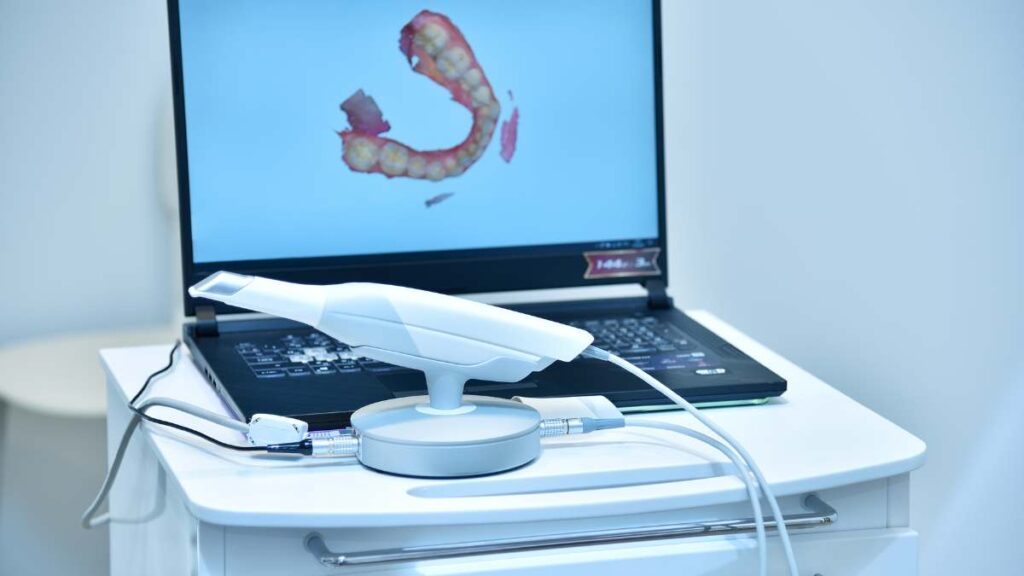 Digital Dental Crowns in Pitampura